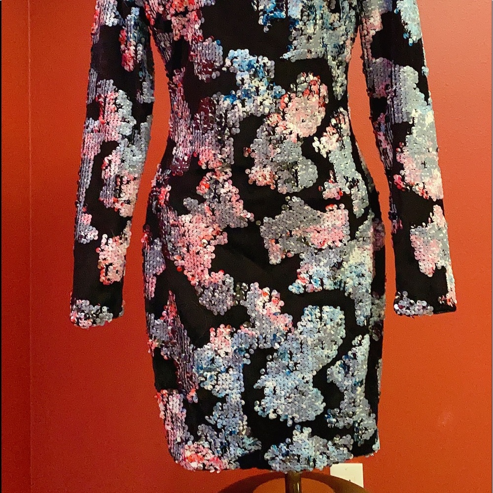 ** SOLD **Dress the Population Fran Dress. X - Picture 5 of 7